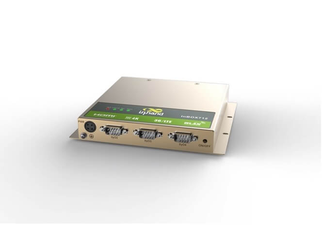 白色的游戏机中度可信度描述已自动生成